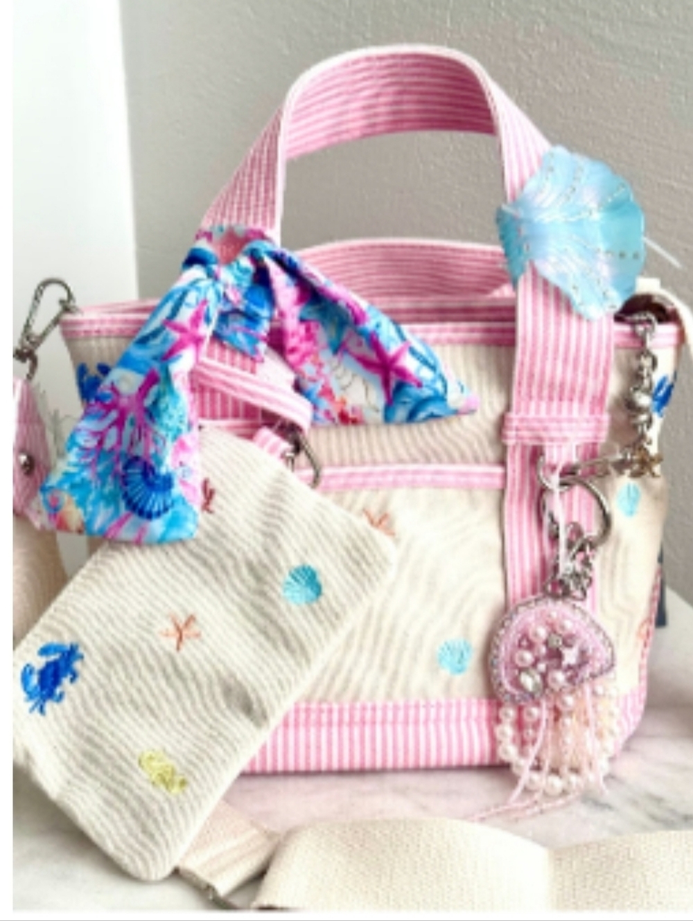 Madden Girl Ocean Critters Pink & Cream Beachy Mini Tote Bag Jellyfish